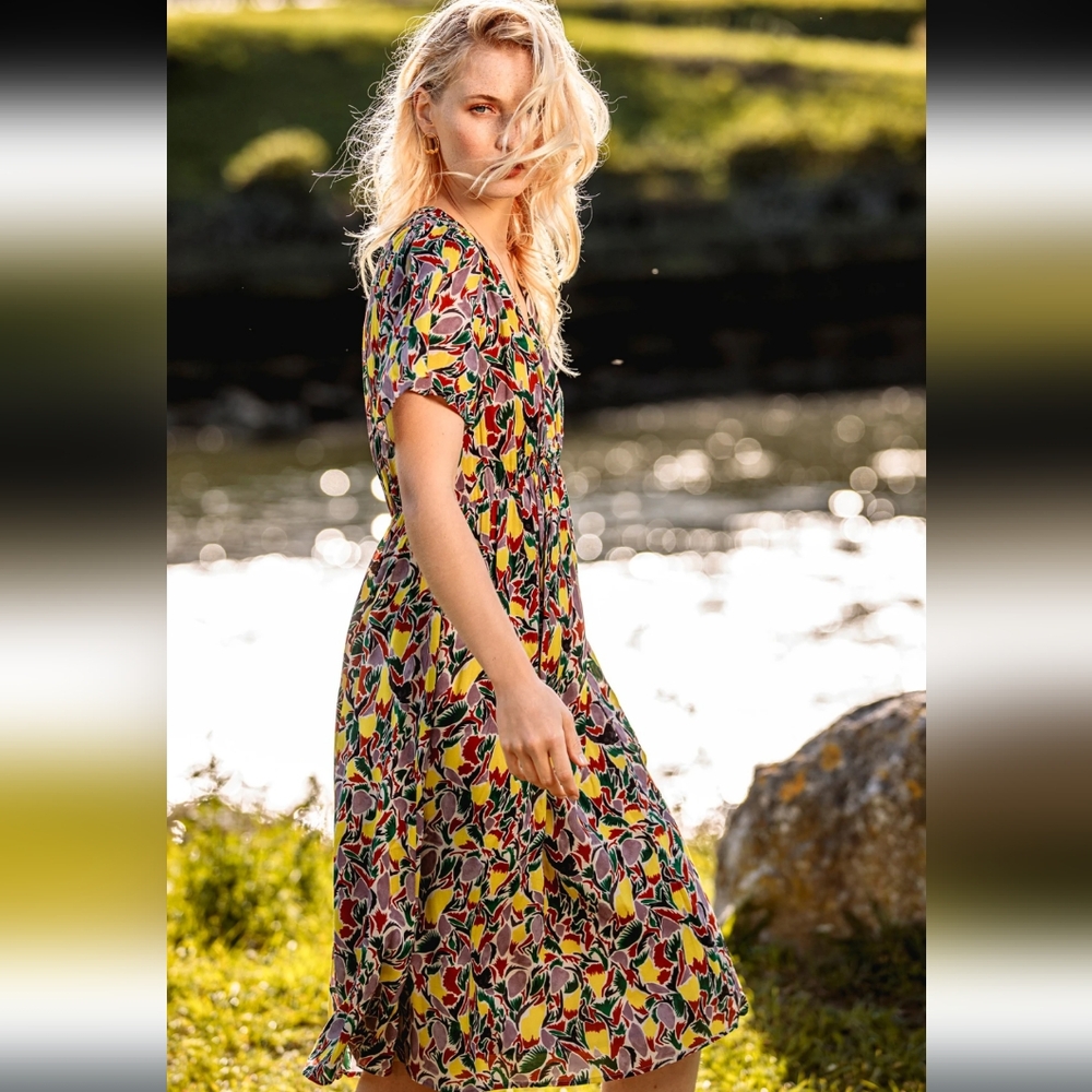 Anthropologie The Korner printed midi dress L